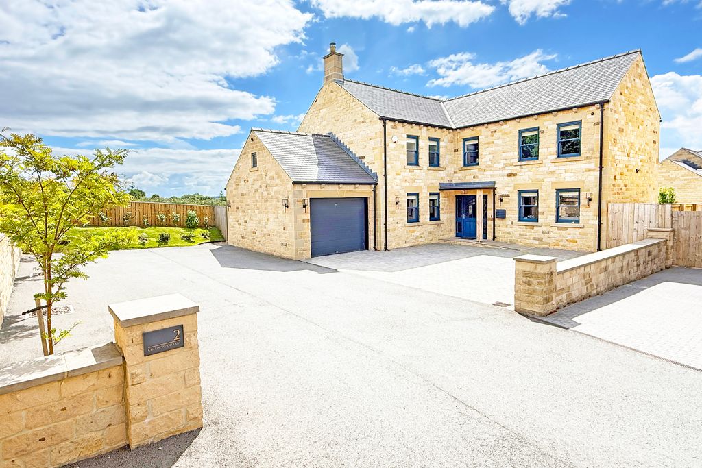 Property photo 3 of 51