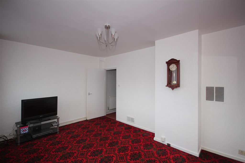 Property photo 3 of 9 Img_2043.Jpg
