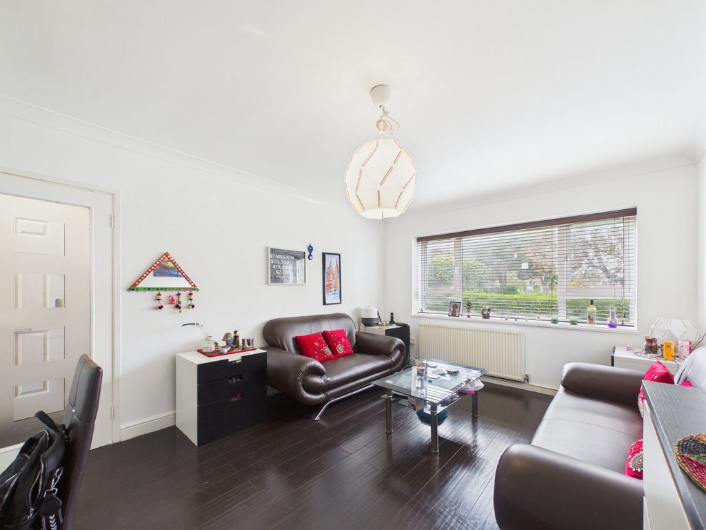 Property photo 2 of 8 Picture No. 06