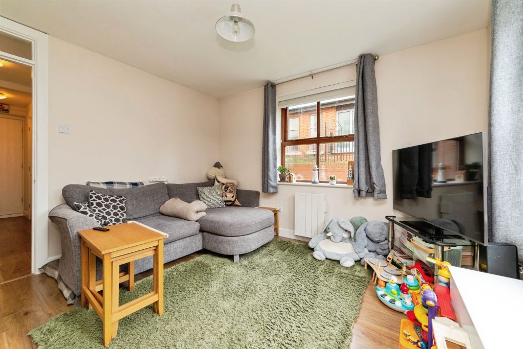 Additional image 4 of 1 bed flat for saleWhitehorse Street, Baldock SG7