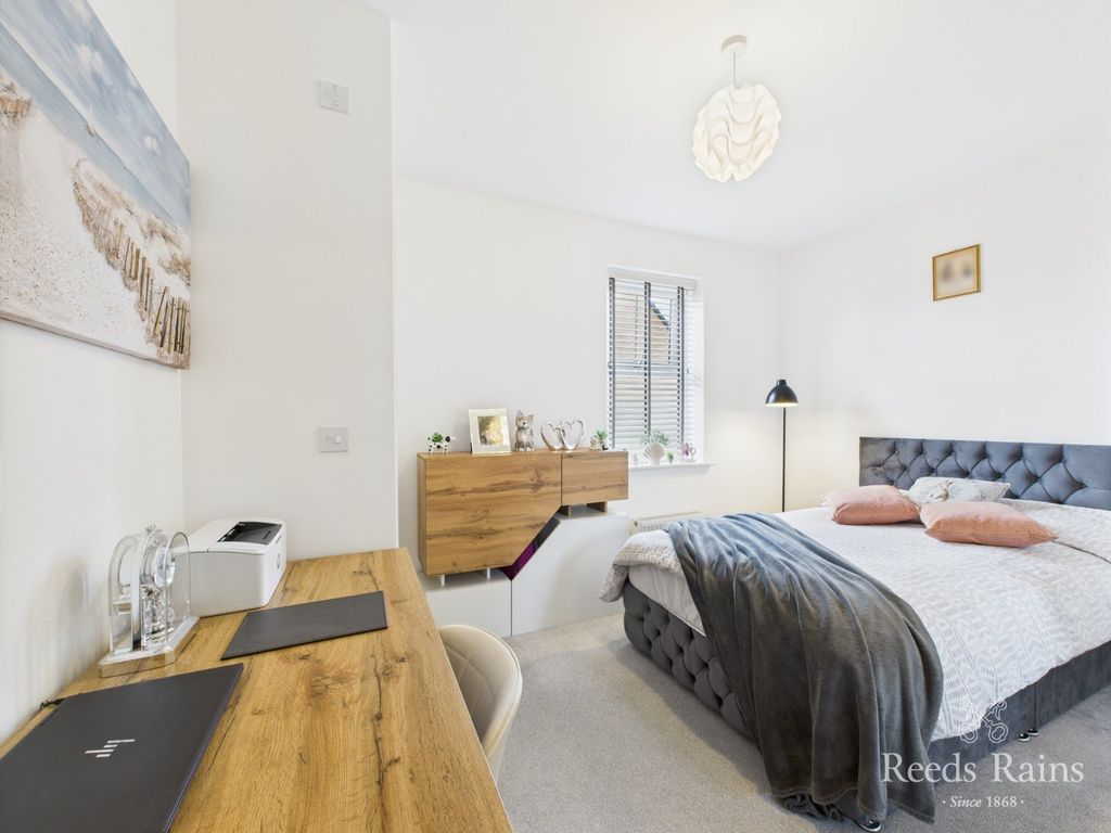 Property photo 2 of 28 Picture No. 09