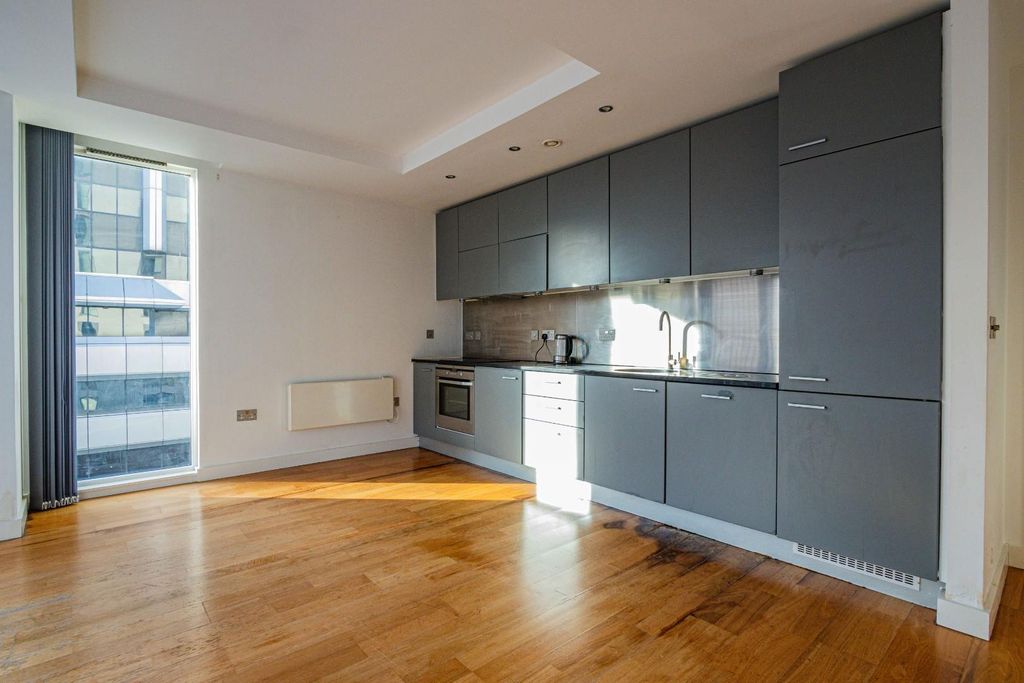 Property photo 2 of 10 Img-6.Jpg