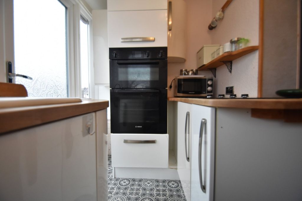 Property photo 2 of 10 Picture No. 04