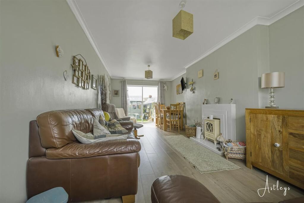 Property photo 2 of 24