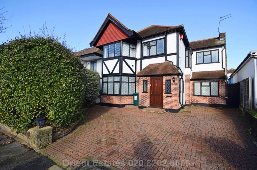 Property photo 1 of 8