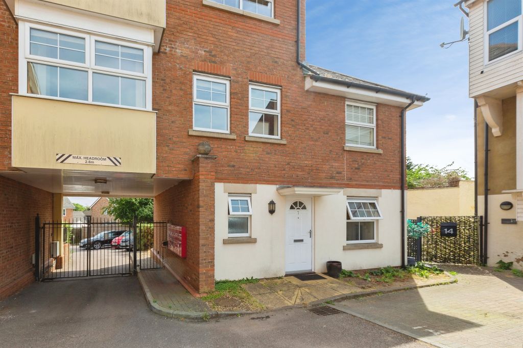 Property photo 1 of 19