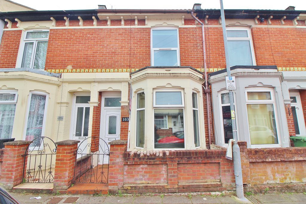 Property photo 1 of 11
