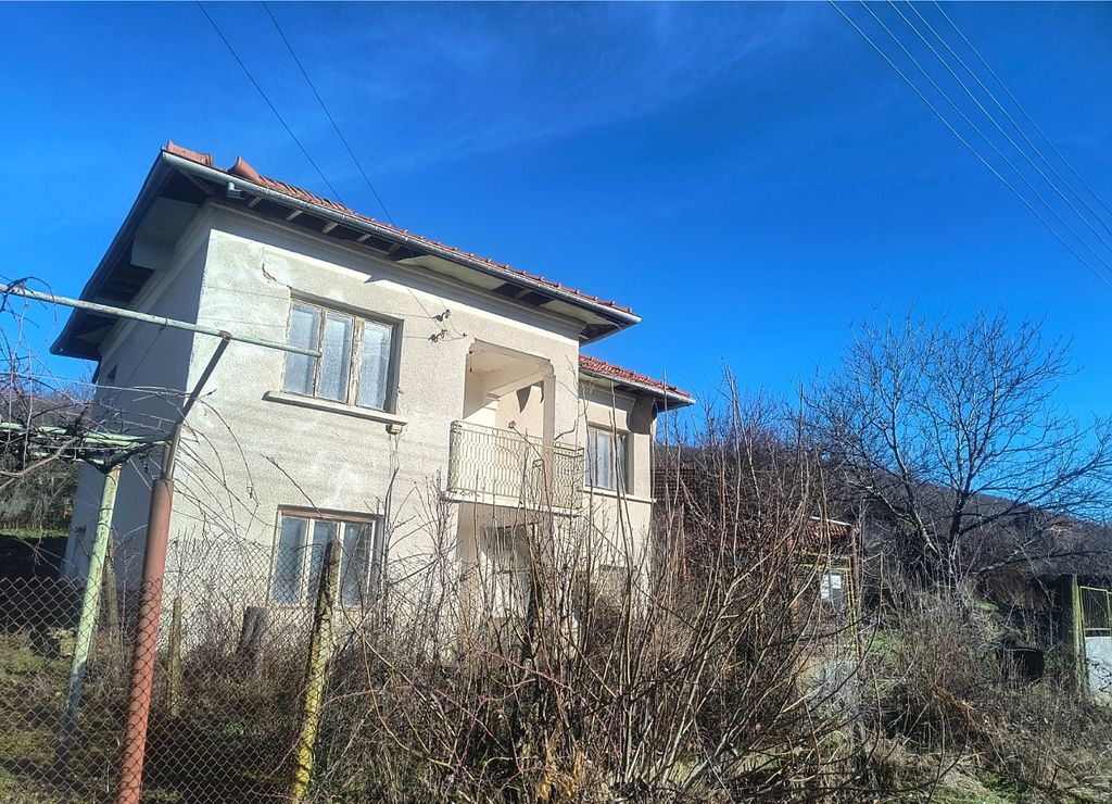 Property photo 1 of 7