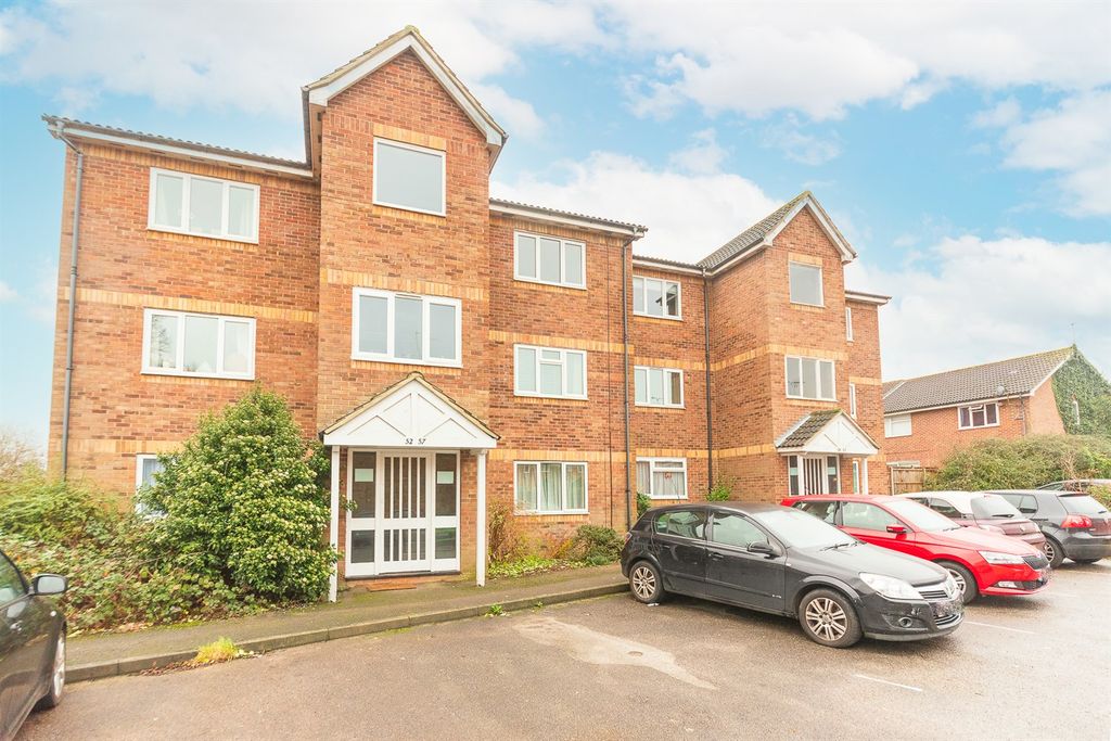 Property photo 1 of 9 (Main)