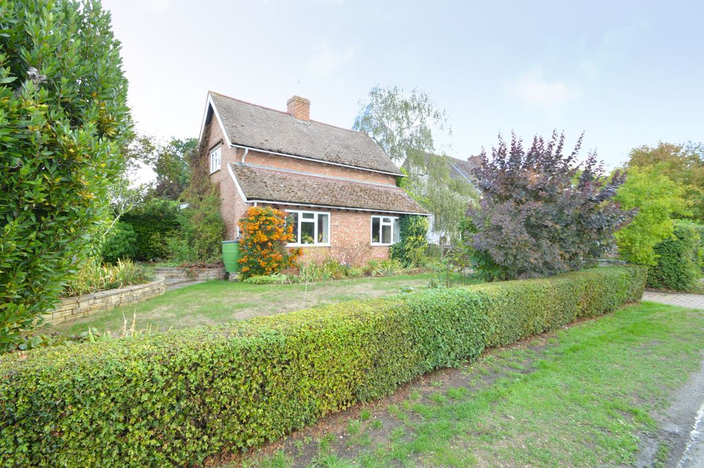 Property photo 1 of 28
