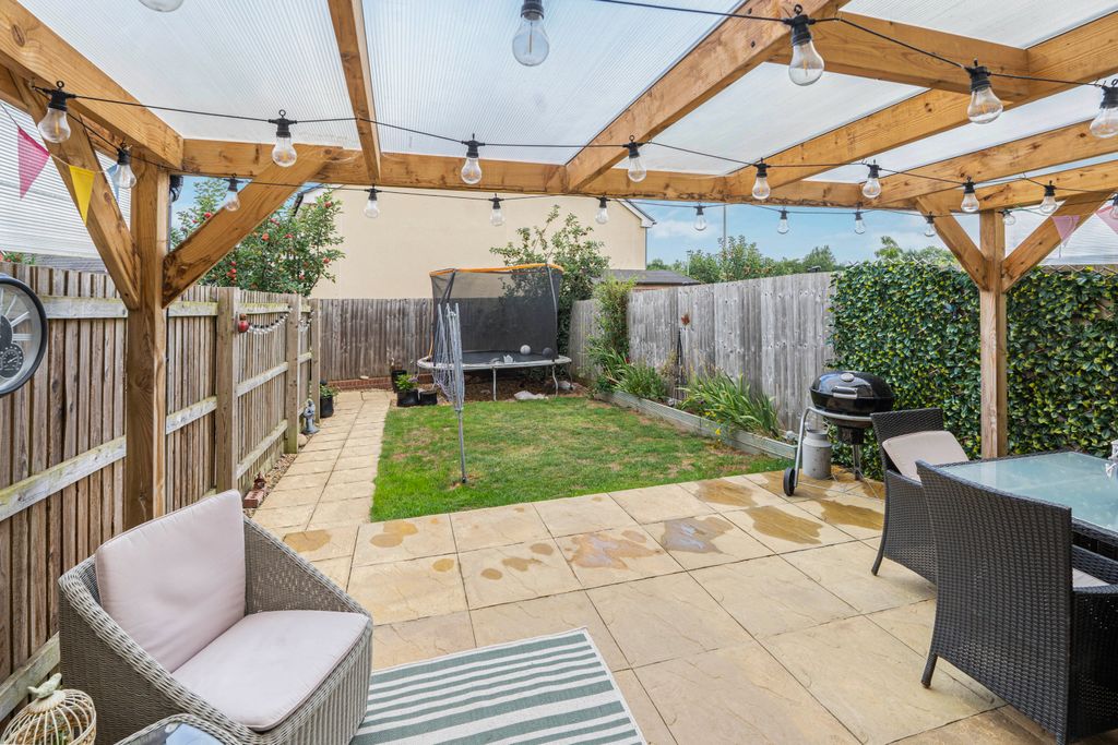 Property photo 2 of 24