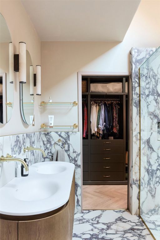 Property photo 2 of 2 Picture No. 28