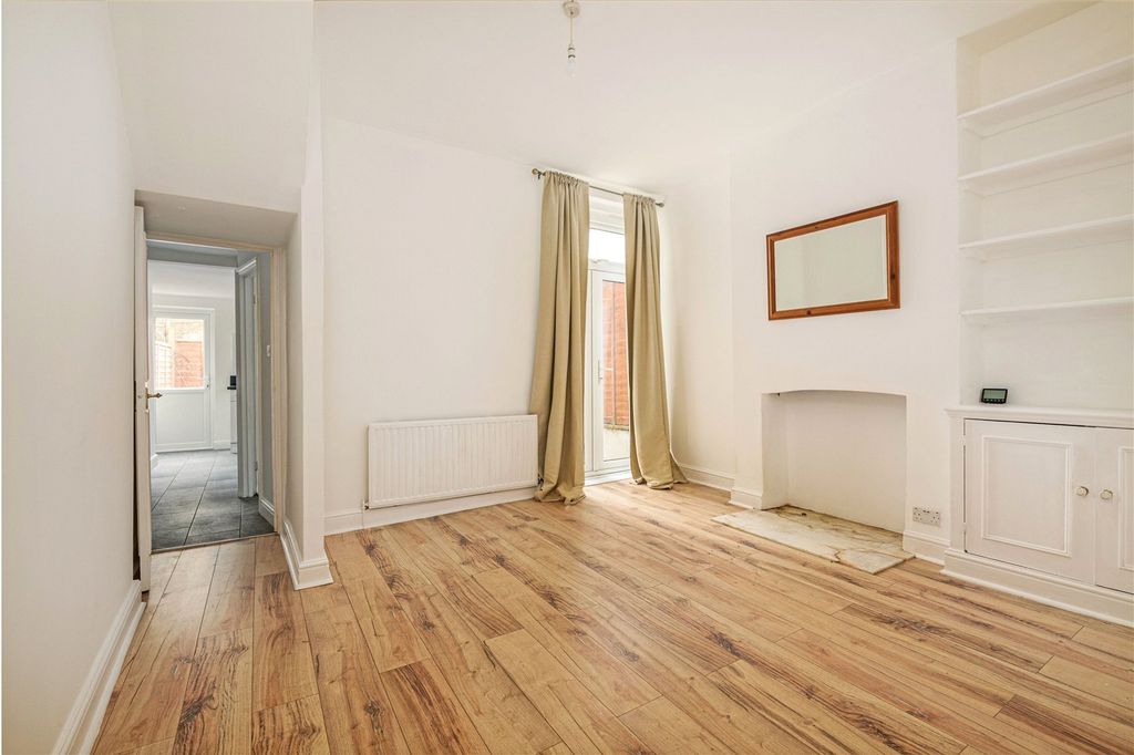 Property photo 3 of 10 Picture No. 09