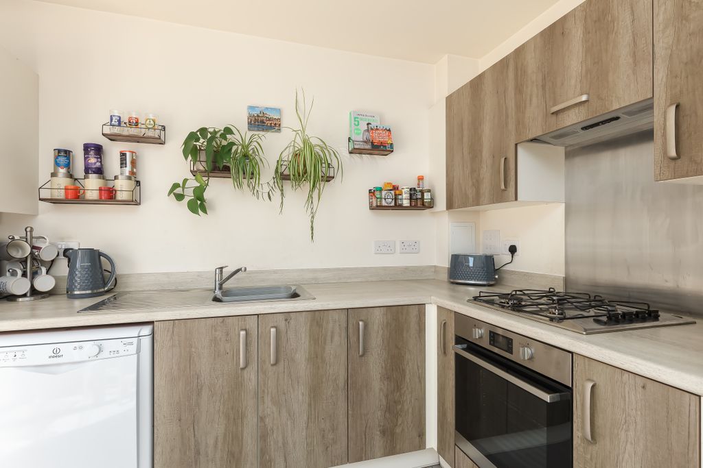 Additional image 2 of 3 bed terraced house for sale7 Broomview Path, Edinburgh EH11