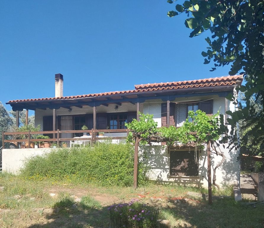 Property photo 2 of 16