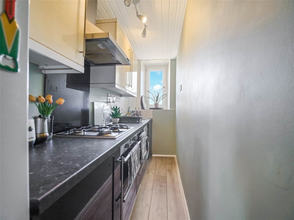 Additional image 6 of 2 bed flat for saleGlasgow Road, Dumbarton, West Dunbartonshire G82