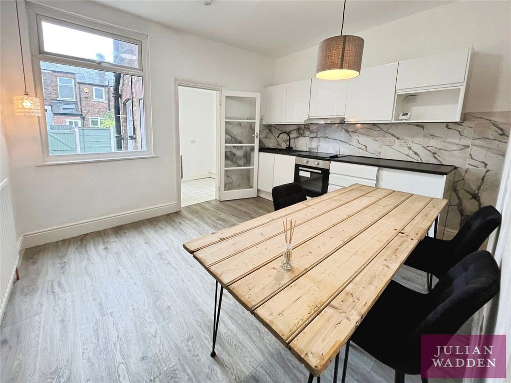 Property photo 3 of 12 Picture No. 45