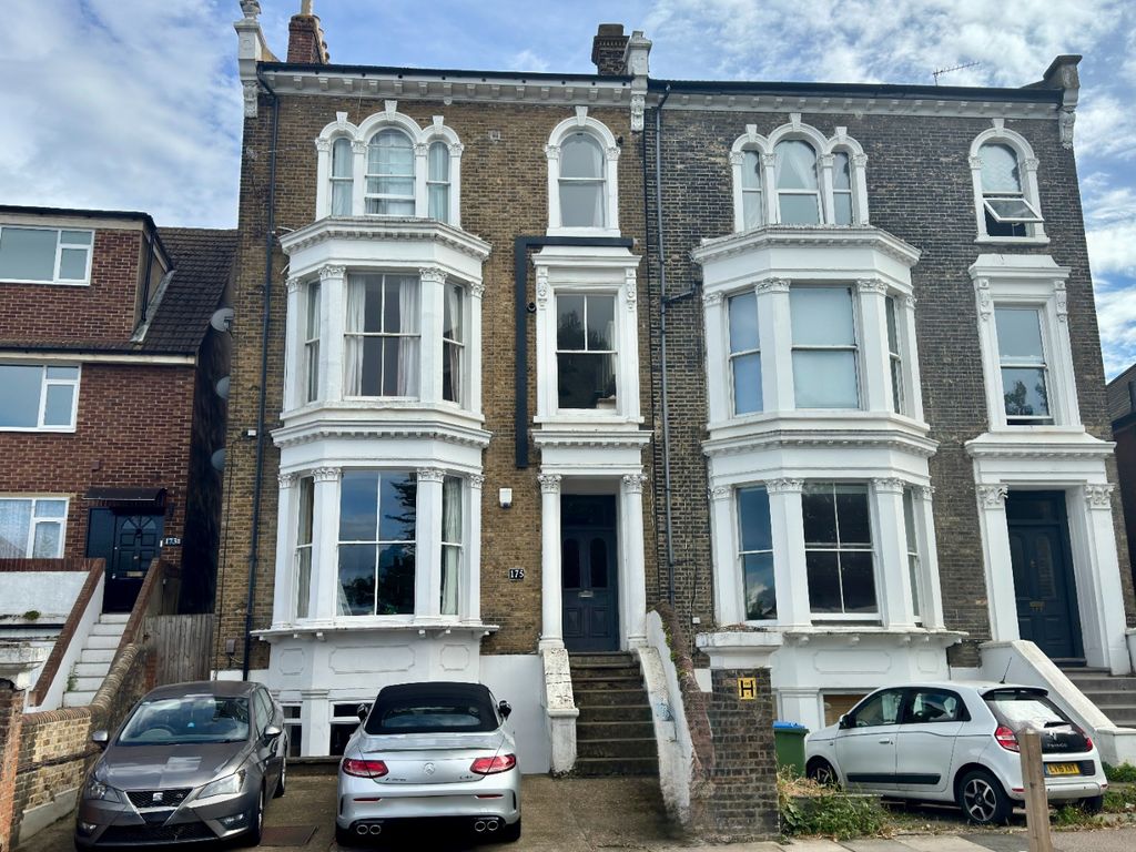 Property photo 1 of 16 4487882