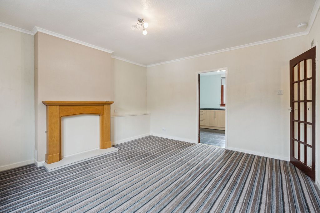 Additional image 4 of 3 bed flat for saleBurnside Road, Menstrie FK11