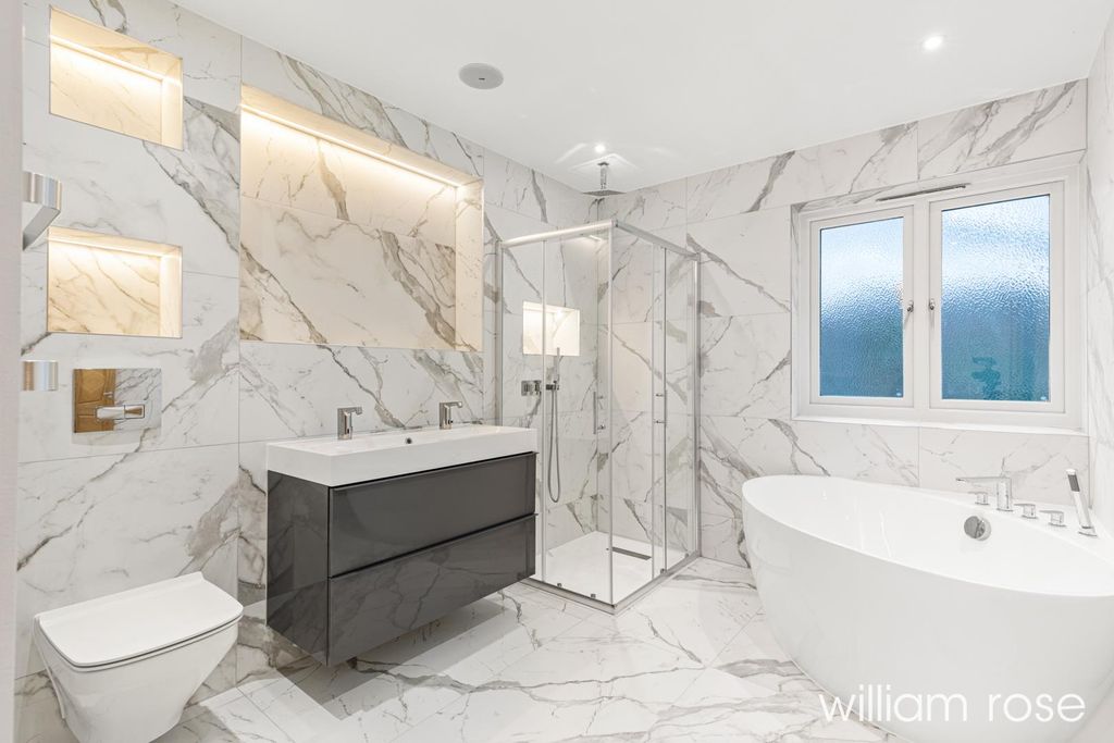 Property photo 3 of 30 Forestcottage_14.Jpg