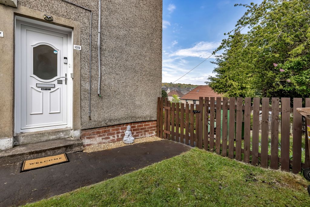 Property photo 2 of 21 1
