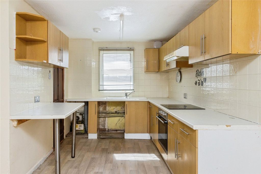 Property photo 2 of 19 Picture No. 08