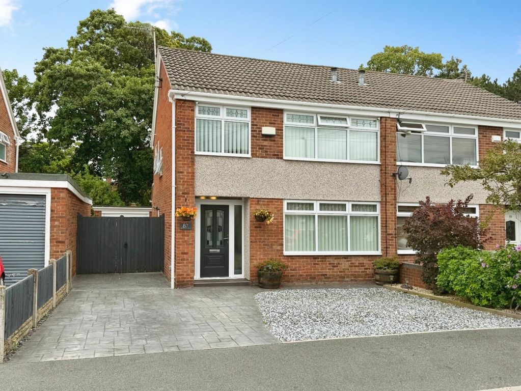 Property photo 1 of 32 52d5dc3F--4C52-8A07-DC2D36150Fa9-30075-00000Efd576