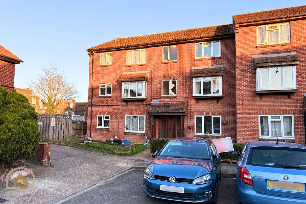 Property photo 2 of 14