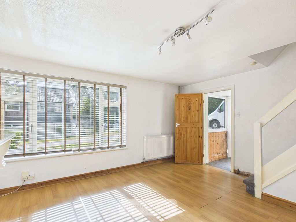 Property photo 3 of 11 Photo 3