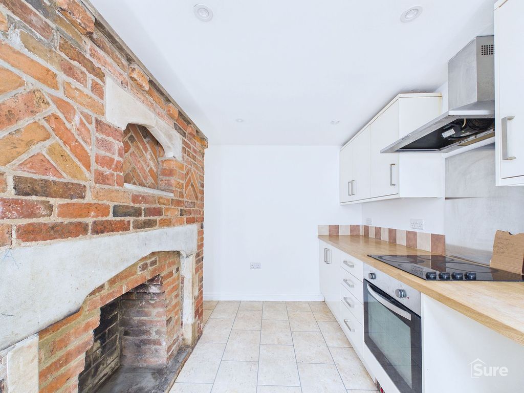 Property photo 2 of 12