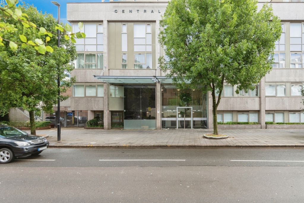 Property photo 1 of 18 Photo #1