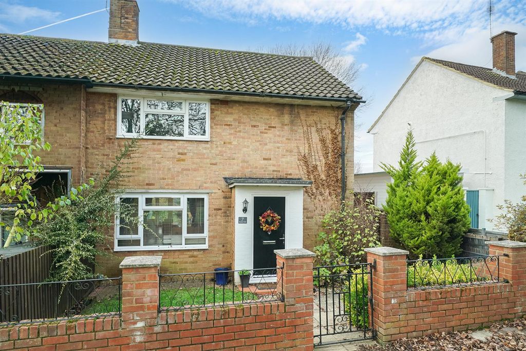 Property photo 1 of 11 7-Broom-Hill-1002.Jpg