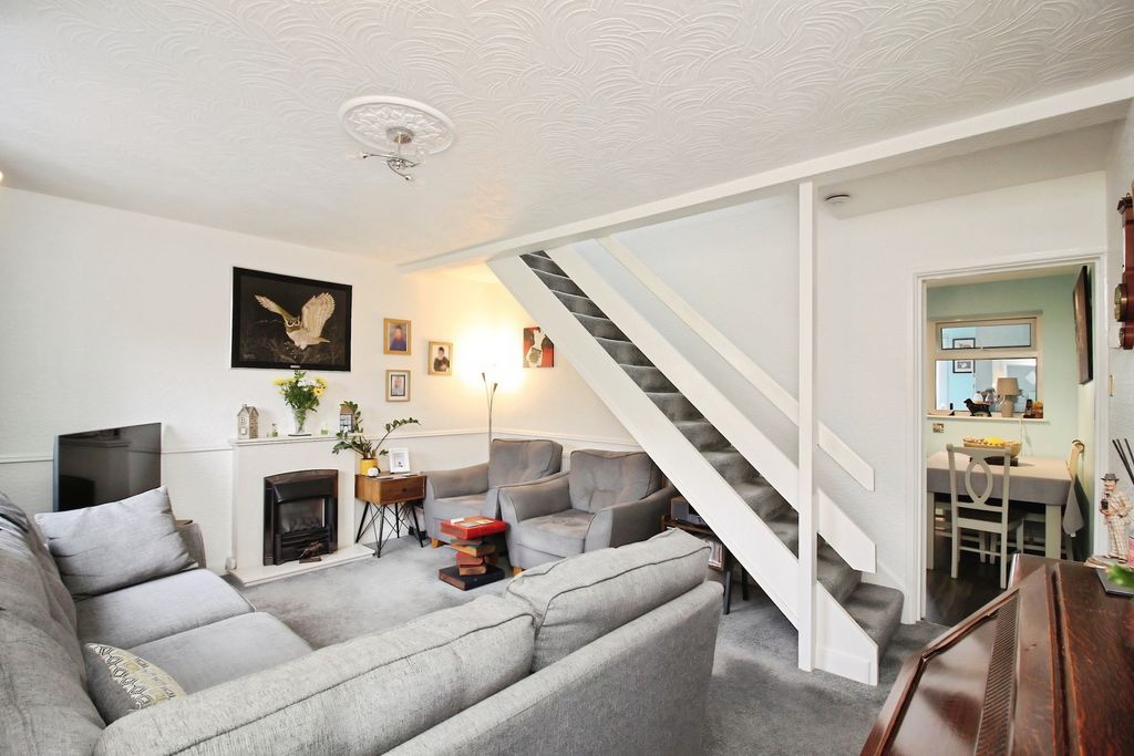 Property photo 3 of 21