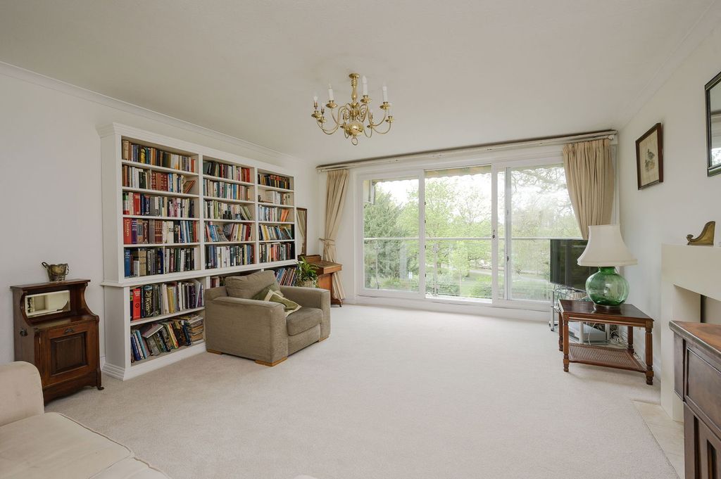 Property photo 3 of 20