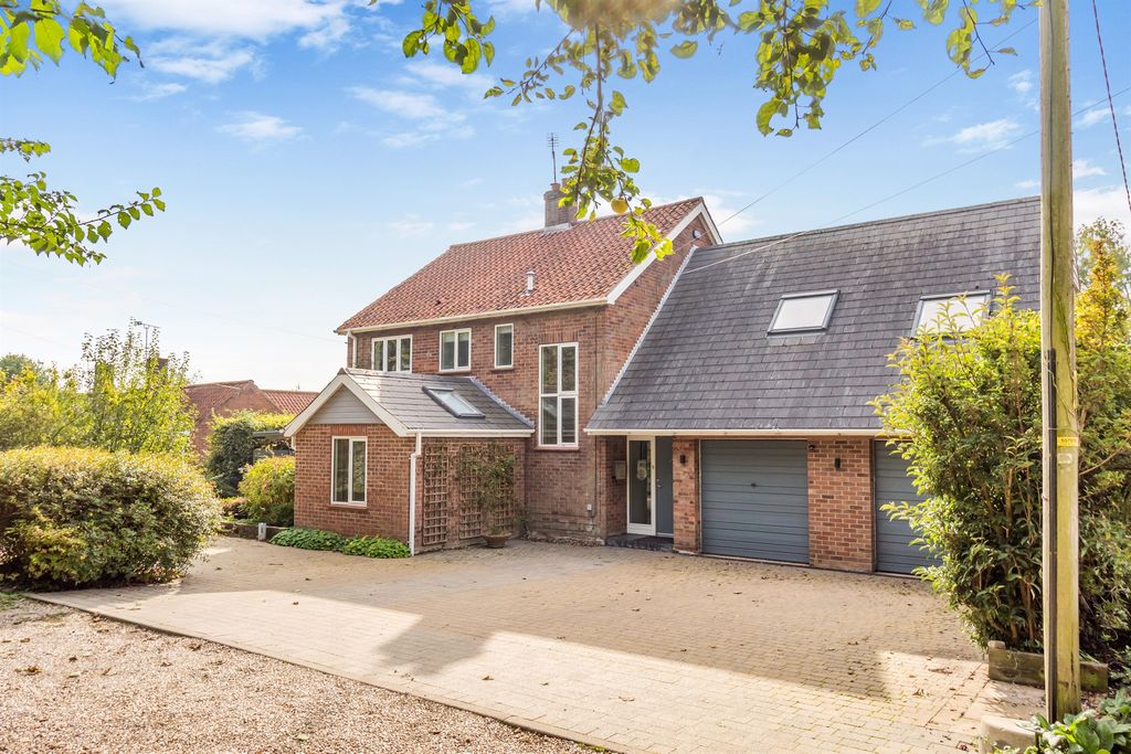 Property photo 1 of 19