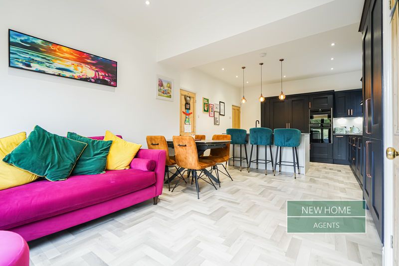 Property photo 2 of 40 Photo 28