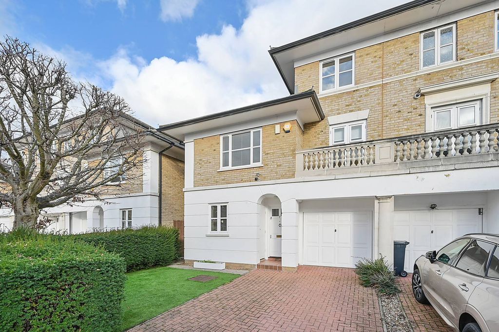 Property photo 1 of 19