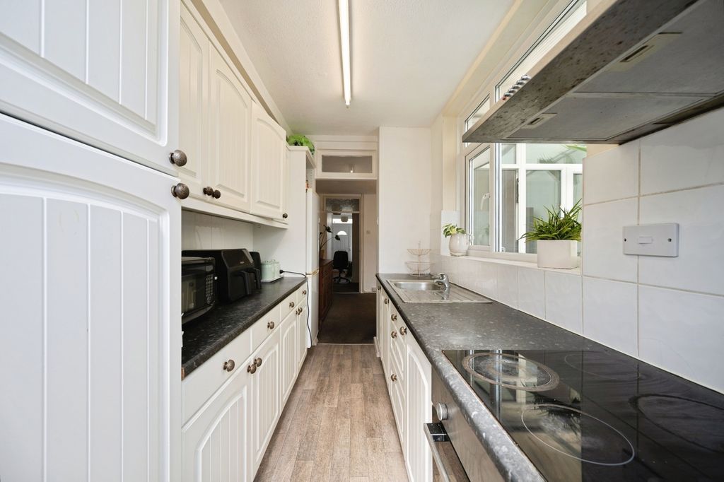 Property photo 3 of 14 Pbox-Img.Jpg