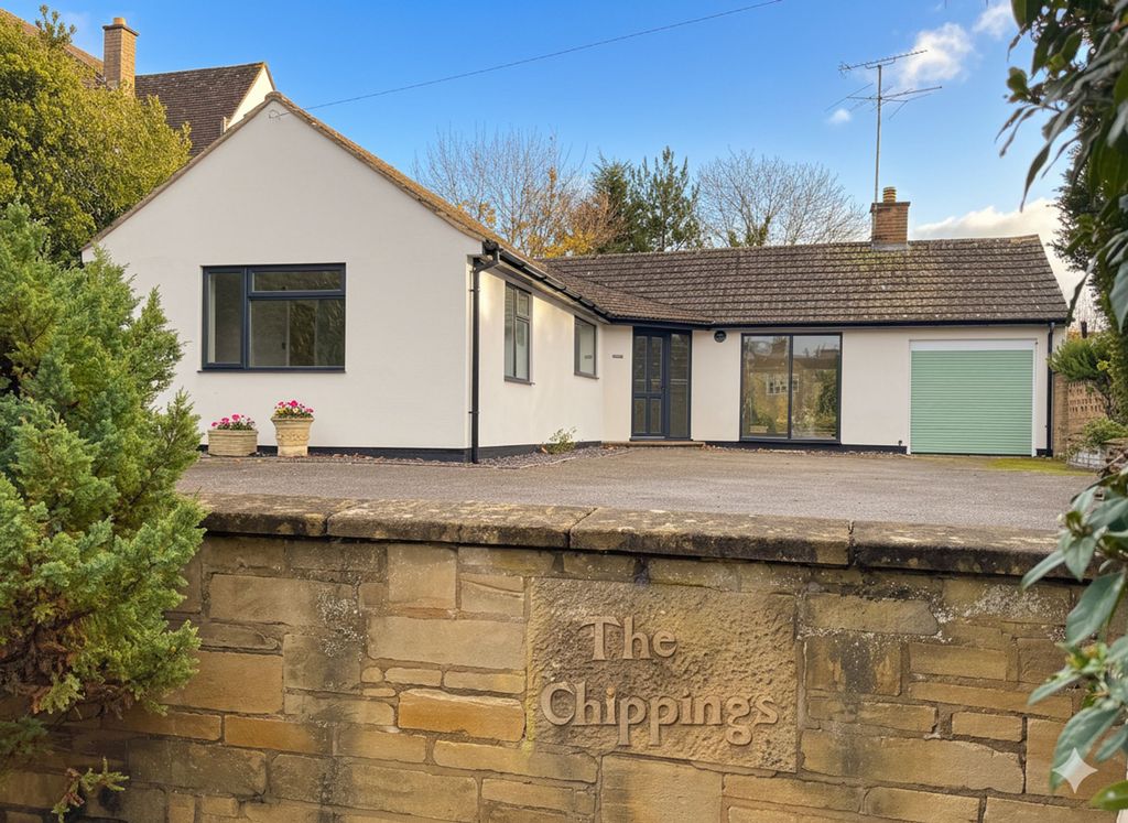 Property photo 1 of 54