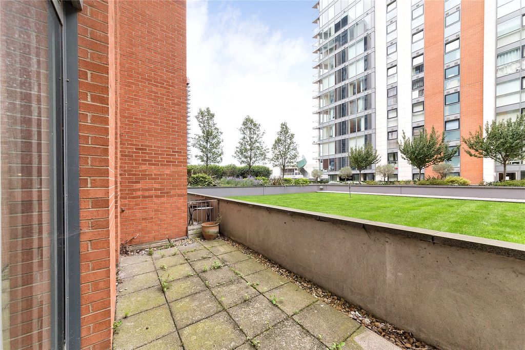 Property photo 3 of 8 Patio