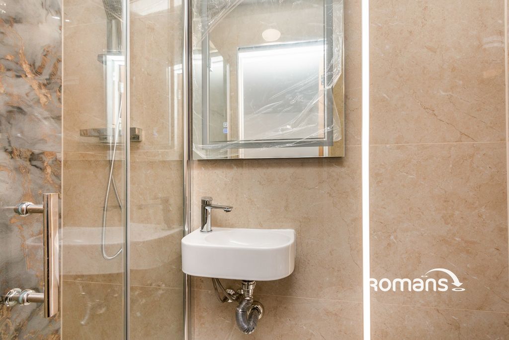 Property photo 2 of 8 Pbox-Img.Jpg