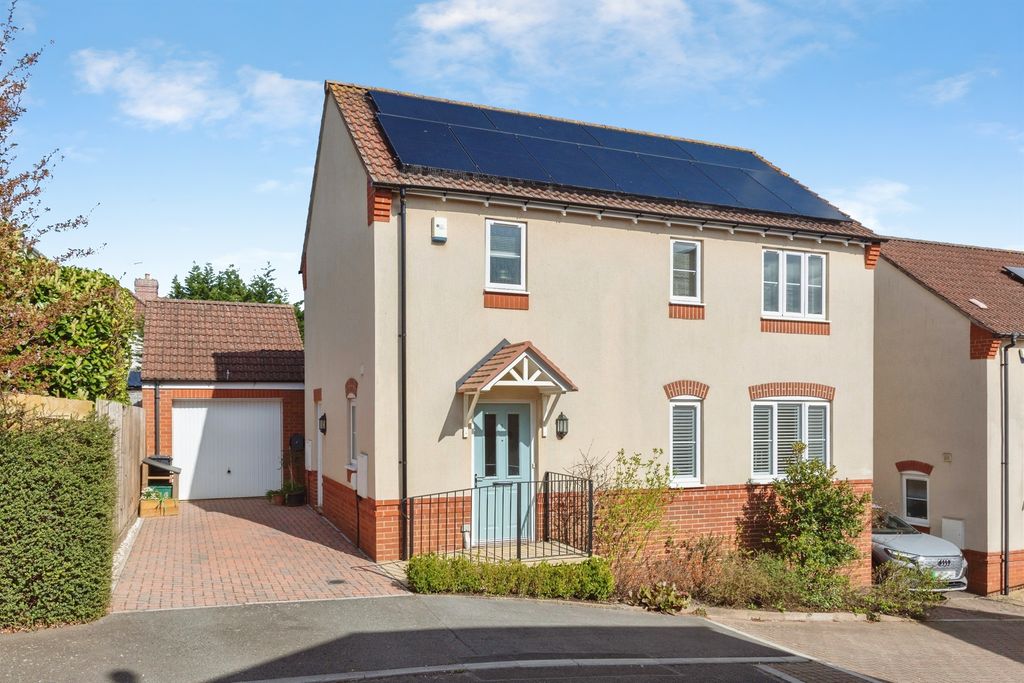 Property photo 1 of 20