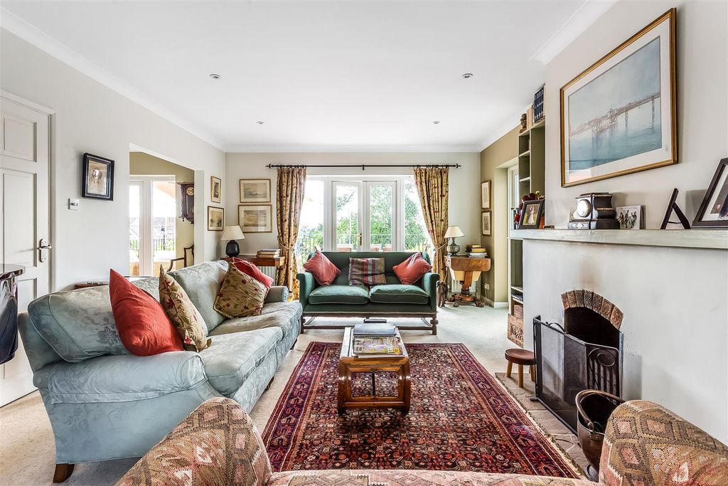Property photo 3 of 23 Southview-46.Jpg