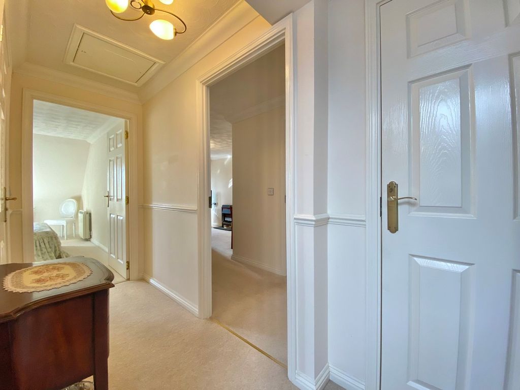 Property photo 3 of 11