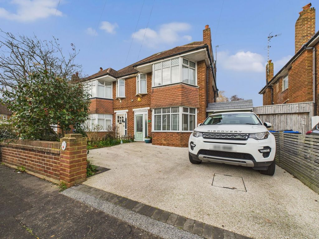 Property photo 1 of 24