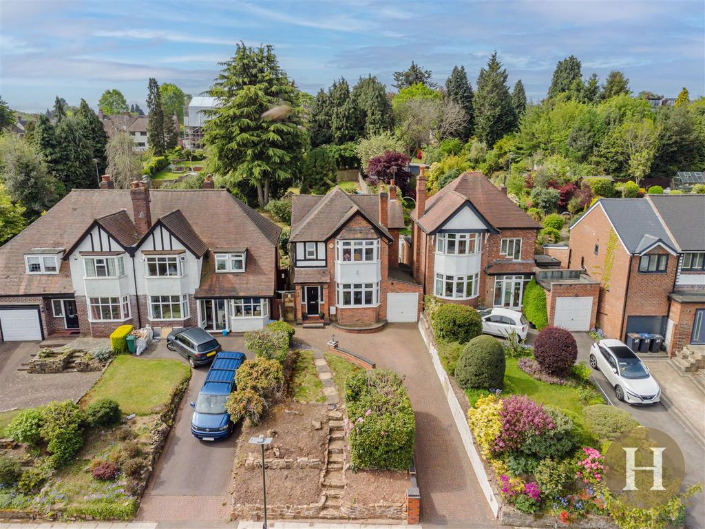 Property photo 3 of 39 Hadleigh Estate Agents-52.Jpg