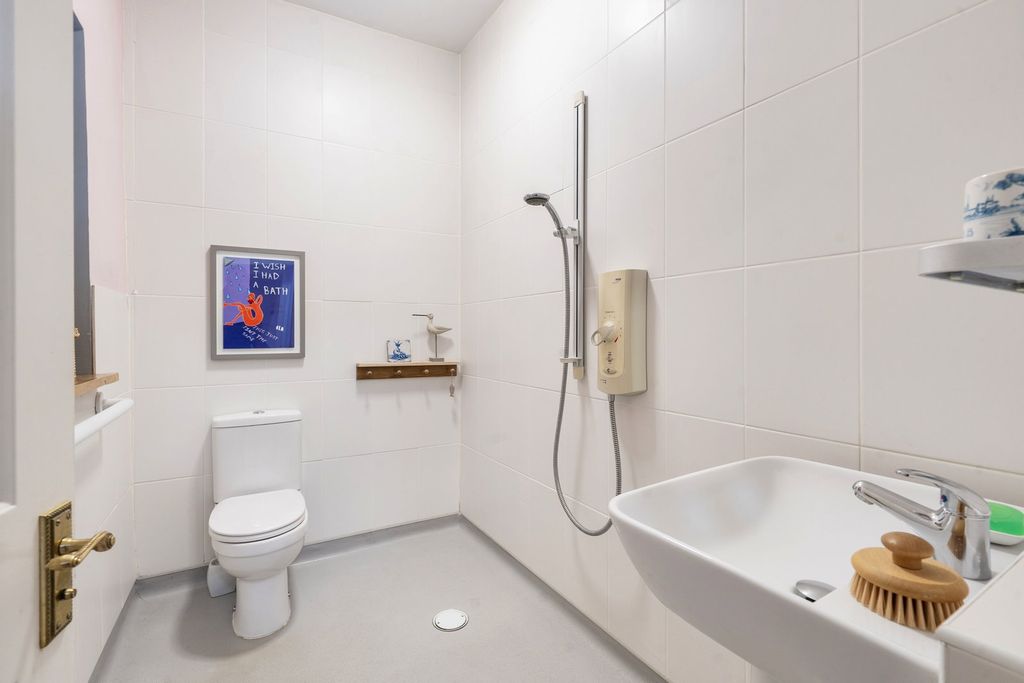 Additional image 19 of 1 bed flat for saleCanon Square, Melksham SN12