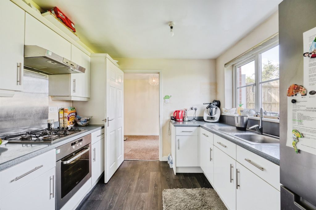 Property photo 2 of 16