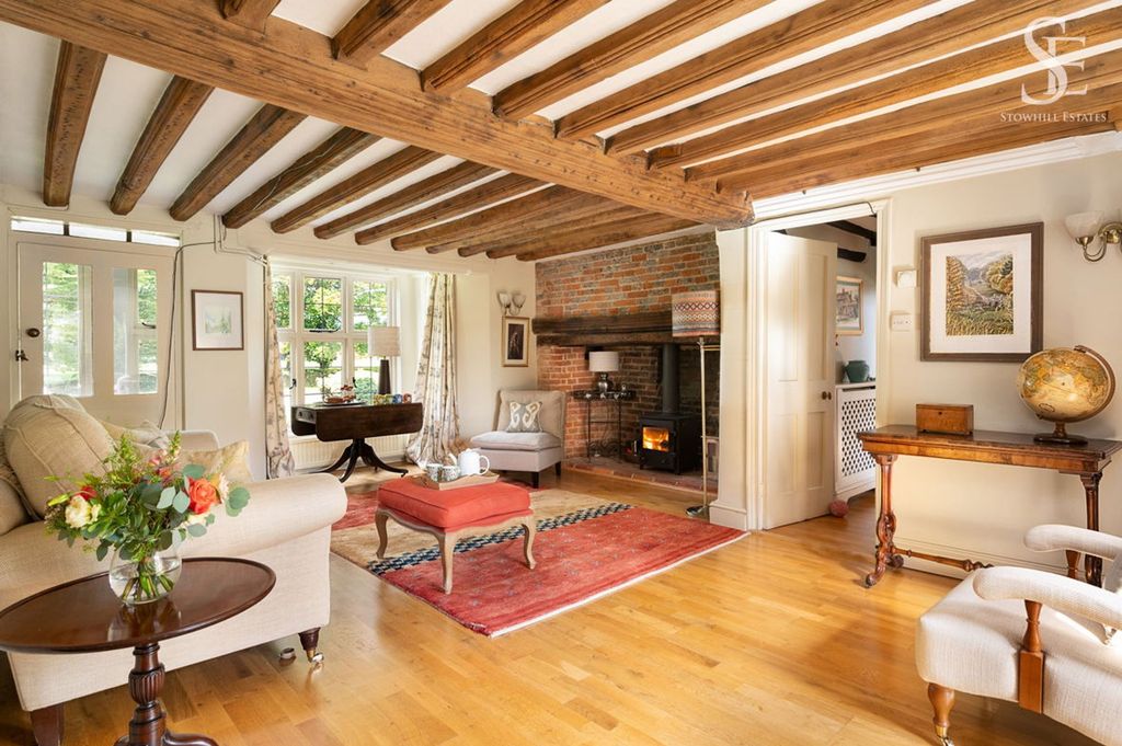 Property photo 3 of 32 Sitting Room