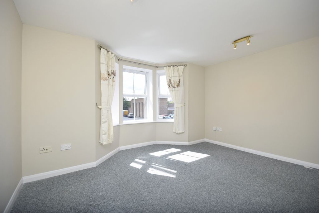 Property photo 2 of 6